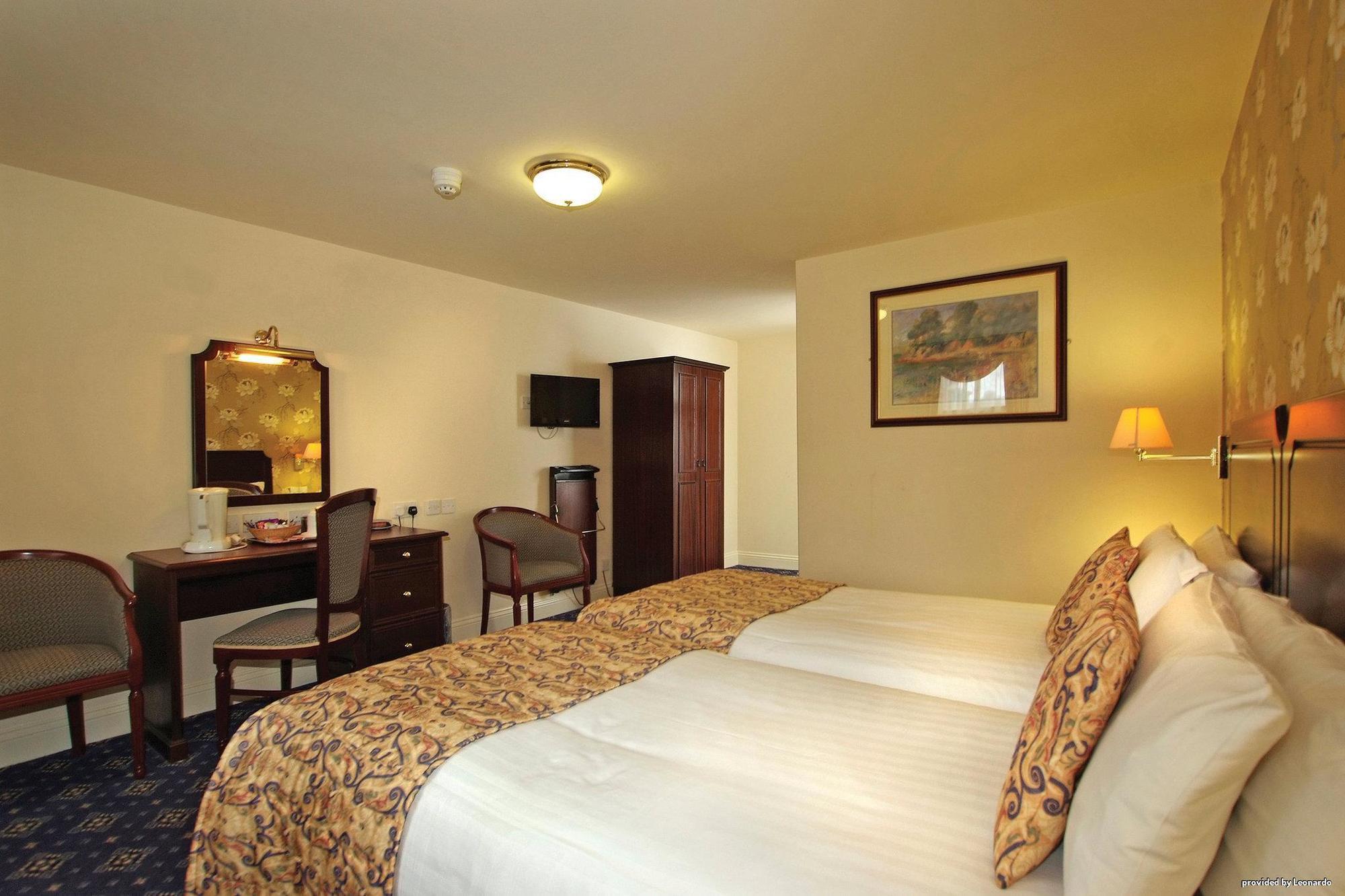 Best Western Kilima Hotel Йорк Номер фото